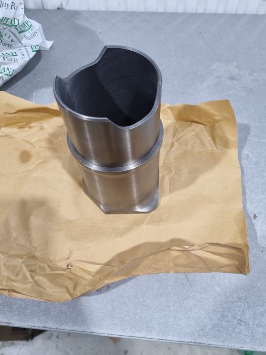 Set motor tractor fiat 211 215.250 311.315.411.415 pe original Italia