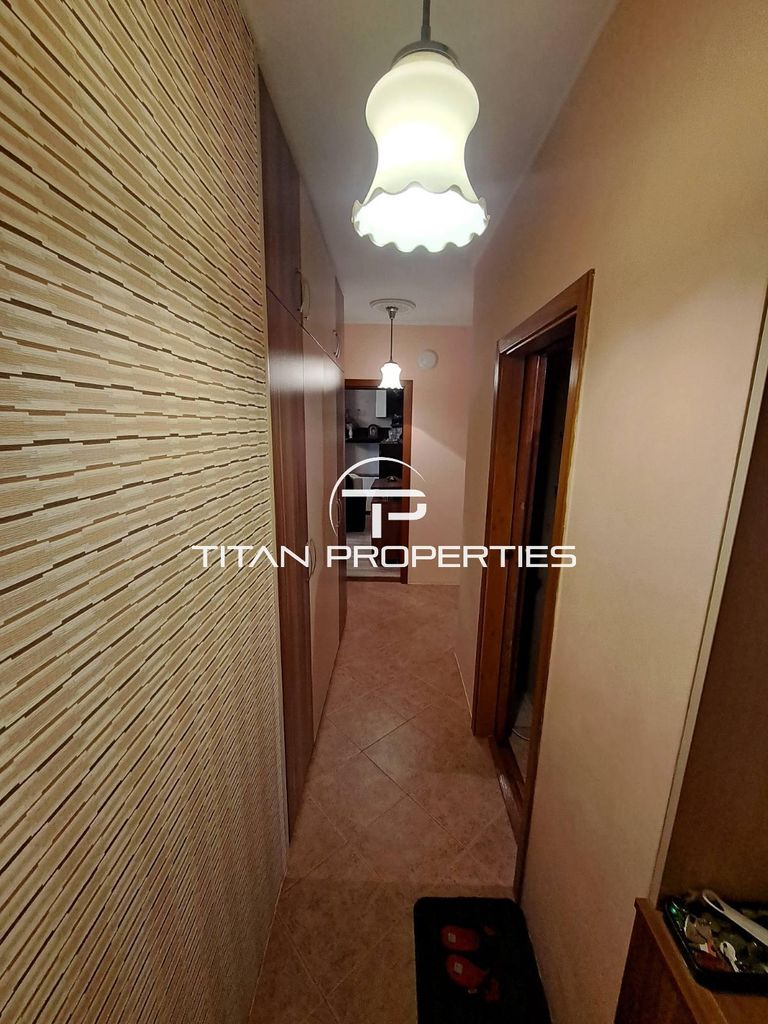 Продава се Тристаен апартамент в Пловдив, Каменица 2 - 68 кв.м за 1971 €/кв.м - Снимка #10