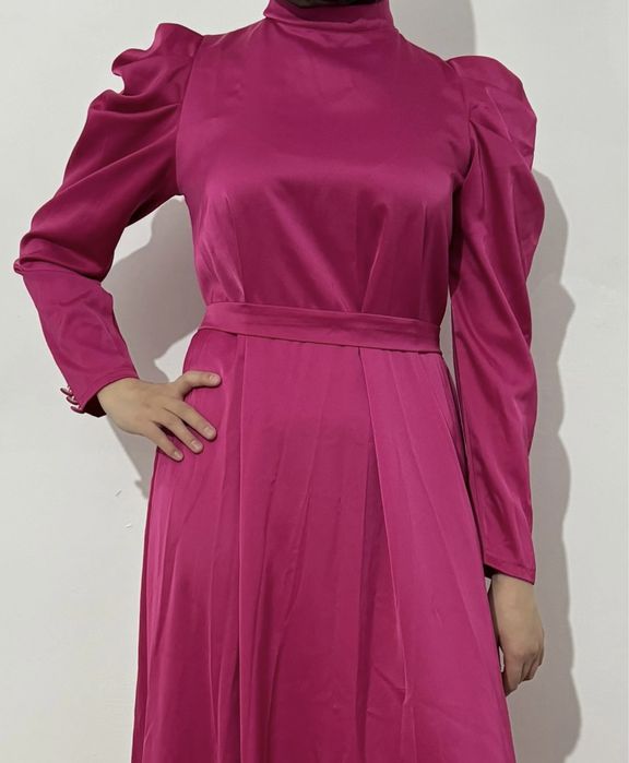 Платье продам