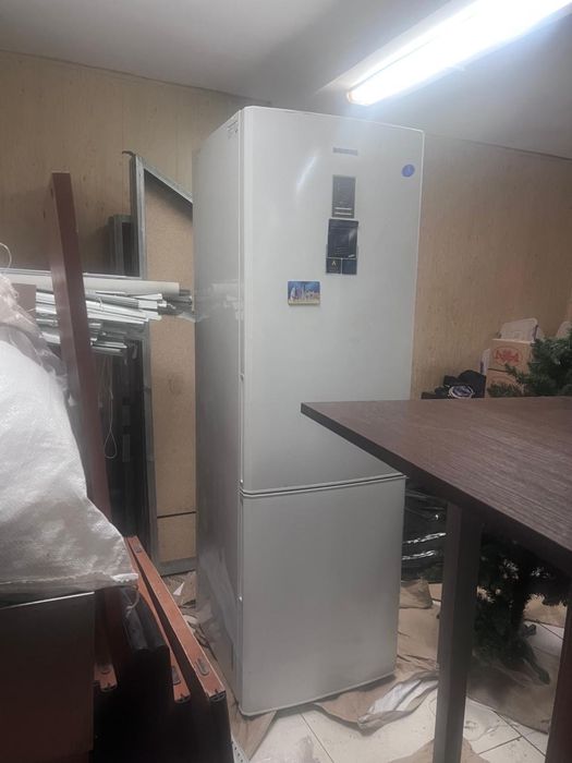 холодильник Samsung RL40ECSW1/BWT в Косшы