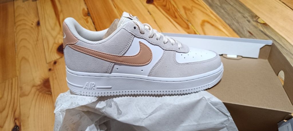 Nike air force 1'07 - номер 40.0