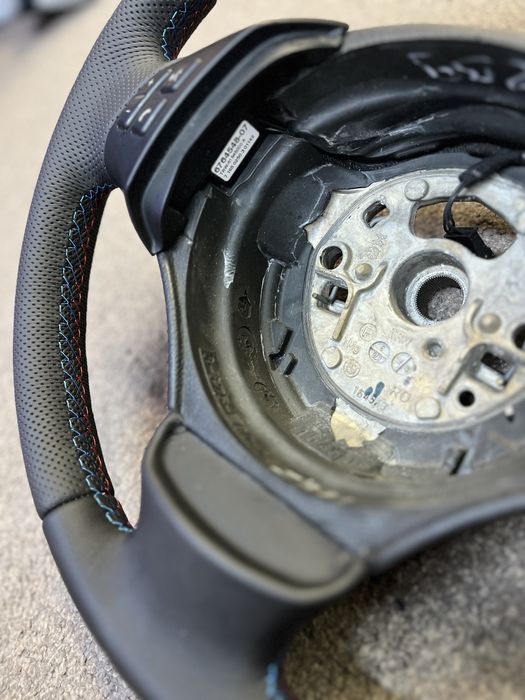 Volan piele Bmw Seria 1,Seria 3 e90/91/92/93/81/87 X1 2005-2010