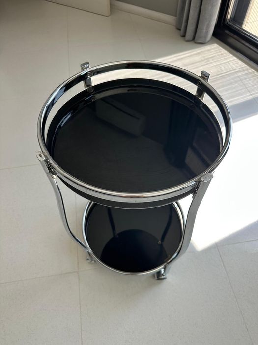 Masa de sticla pe roti