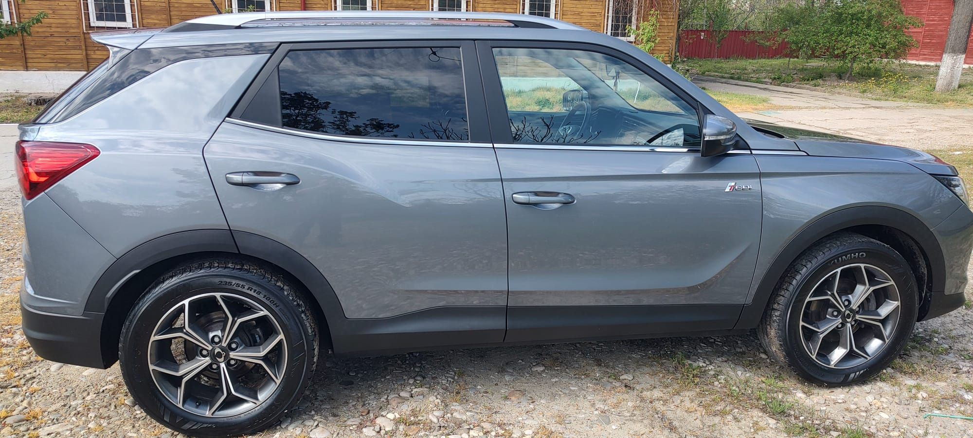 Suv ssangyong korando