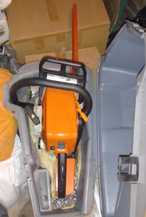 Бензинова резачка за дърва с куфар и резервна верига Stihl MS-210!