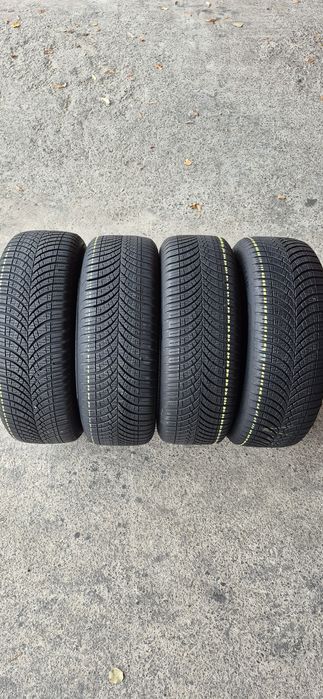 4 anvelope iarna Goodyear 205/55/17,dot 2020.Pretul este pe bucata.
