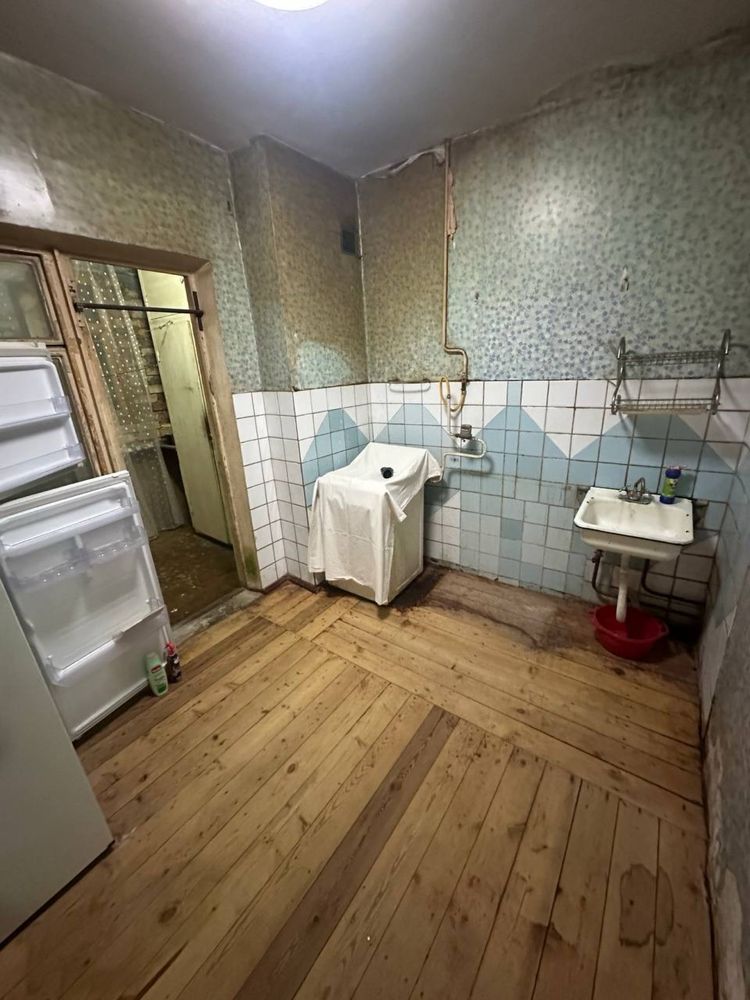 Продам 2-комнатную квартиру! Массив Сергели-4
