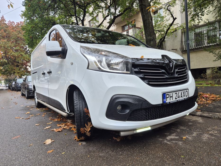Renault Trafic 1,6 diesel 145cp 2017 / 174.000 km 3 locuri extralung