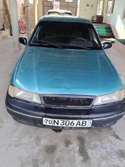 Nexia1 2001 srochno sotiladi