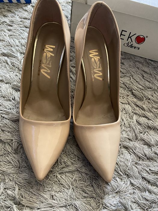Pantofi Stiletto