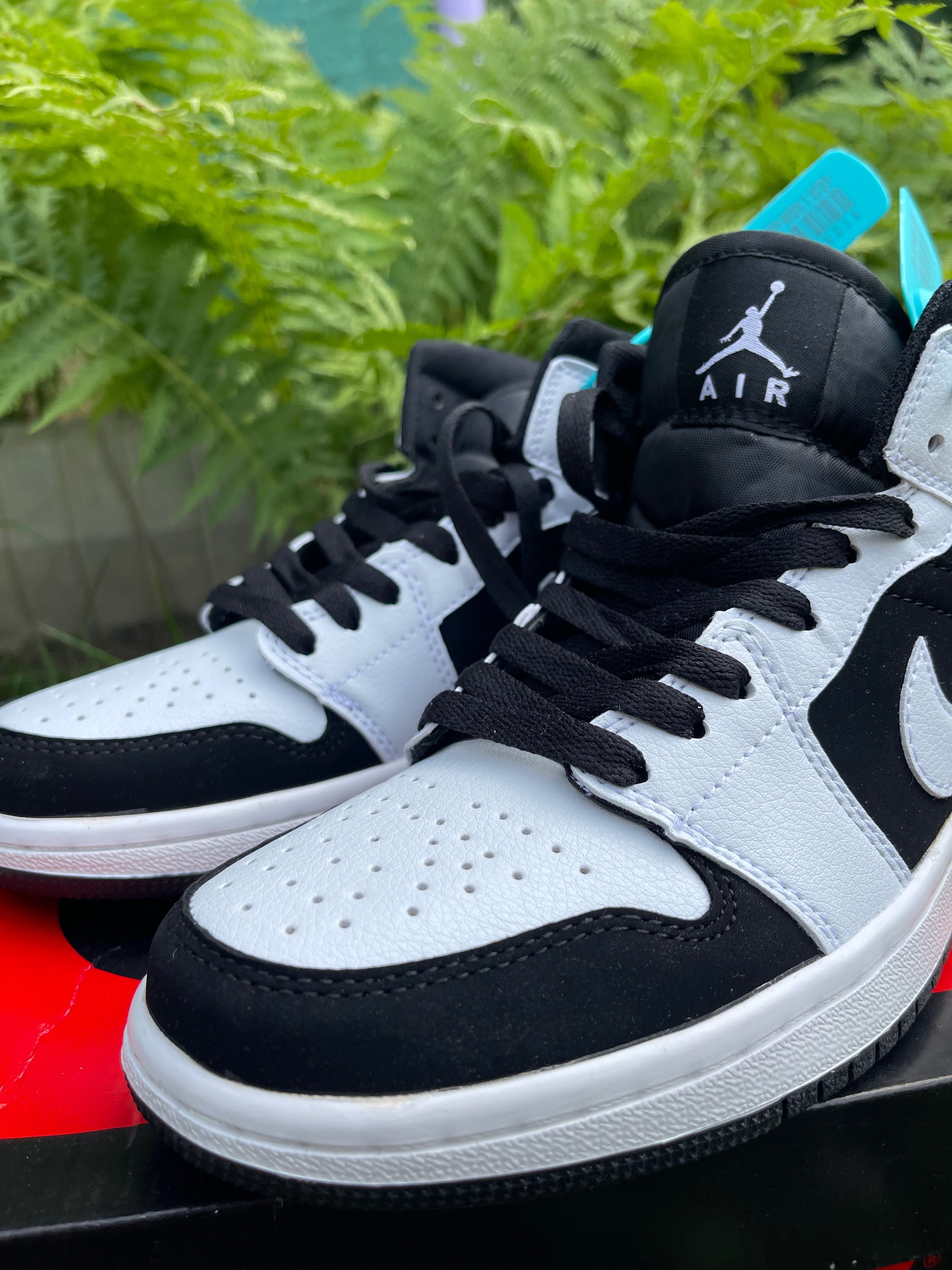 Кроссовки Nike Air Jordan 1Mid