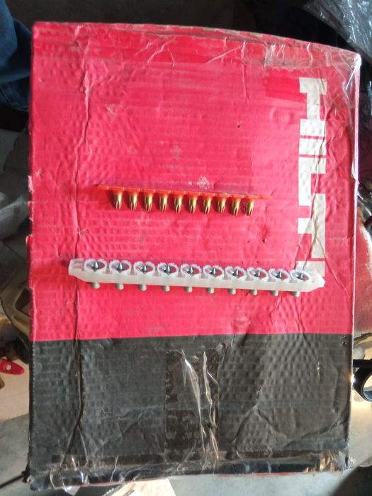 Hilti дюбель+ патрон 50 тг