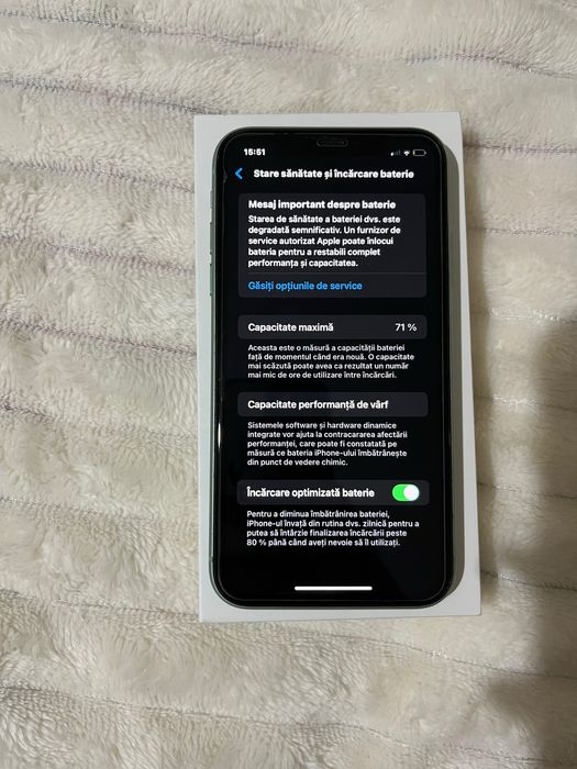 iPhone 11 green in stare impecabila