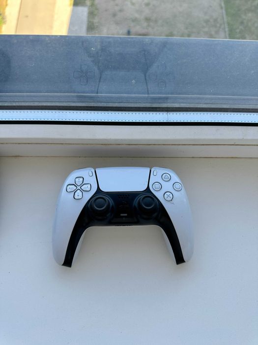 Продам джойстик playstation 5