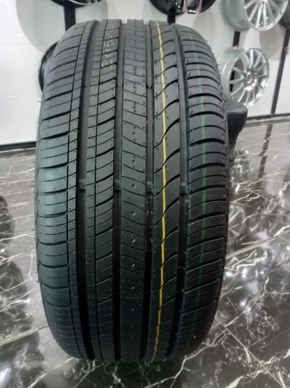 WINRUN 205/40/R17