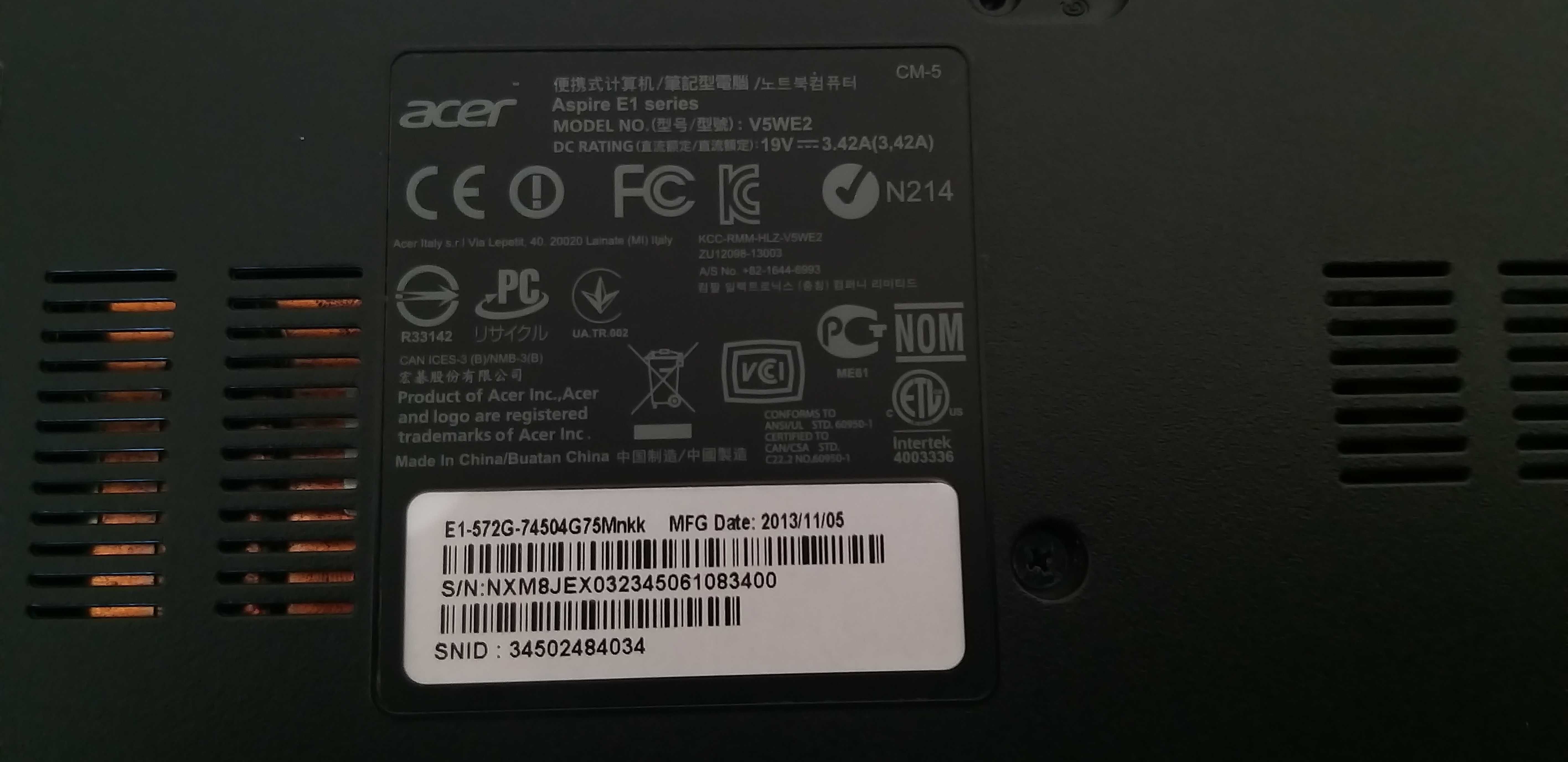 Laptop Acer Aspire E1-572G