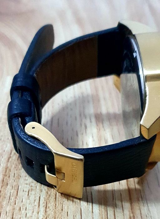 Ceas de vanzare  purtat ocazional