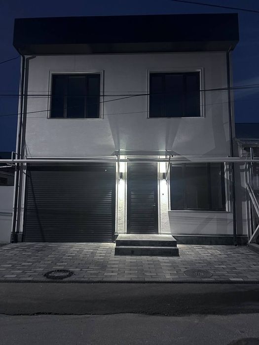 Продаётся дом 220м², участок 1.6 соток, ор-р: Транспортный институт