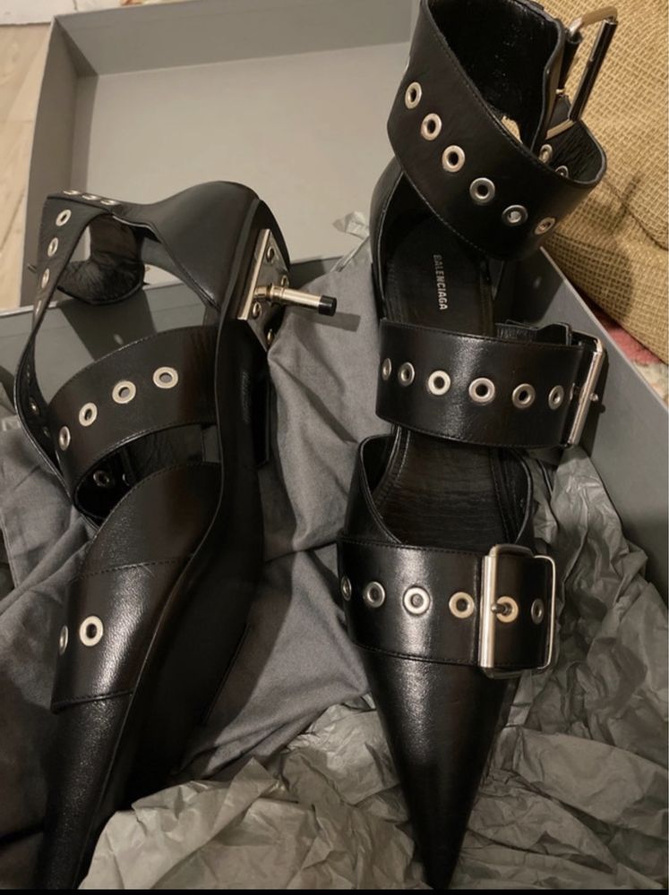 Pantofi Balenciaga originali noi