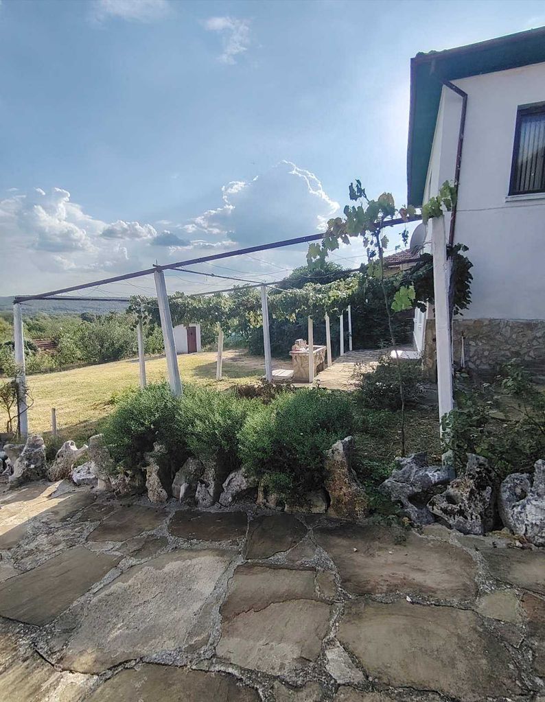 Продава се Къща в с. Брестово, Област Ловеч - 344 кв.м за 400 €/кв.м - Снимка #8
