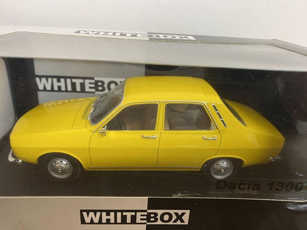 DACIA 1300 machetă auto scara 1:24 (18 cm) WHITEBOX Dacia galbenă