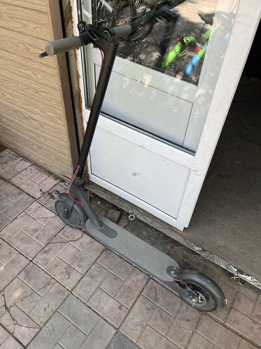 Электросамокат. Xiaomi Mi Electric Scooter