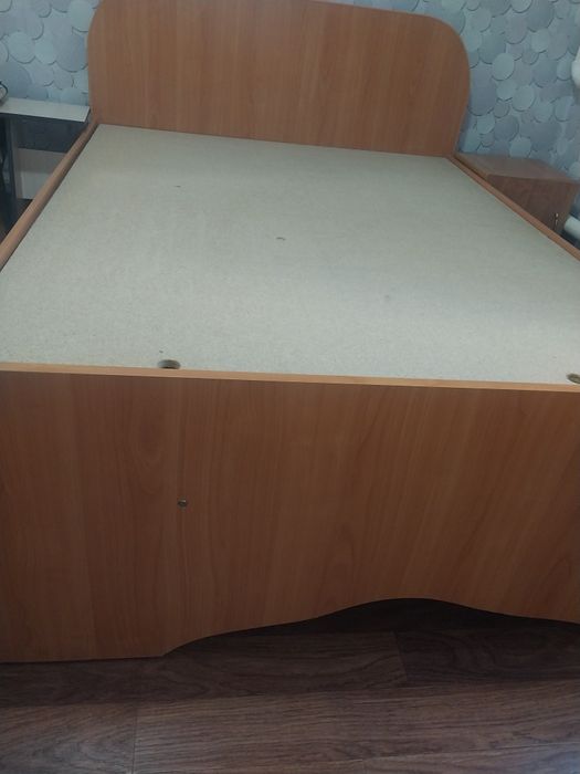 Кровать двуспальная