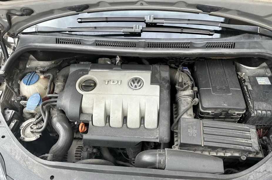 Vand Golf 5 Plus 1.9 TDI cu motor defect