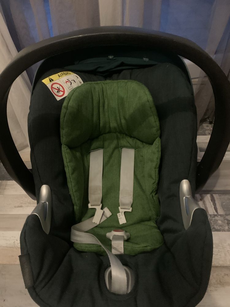 Столче за кола Cybex Aton Q