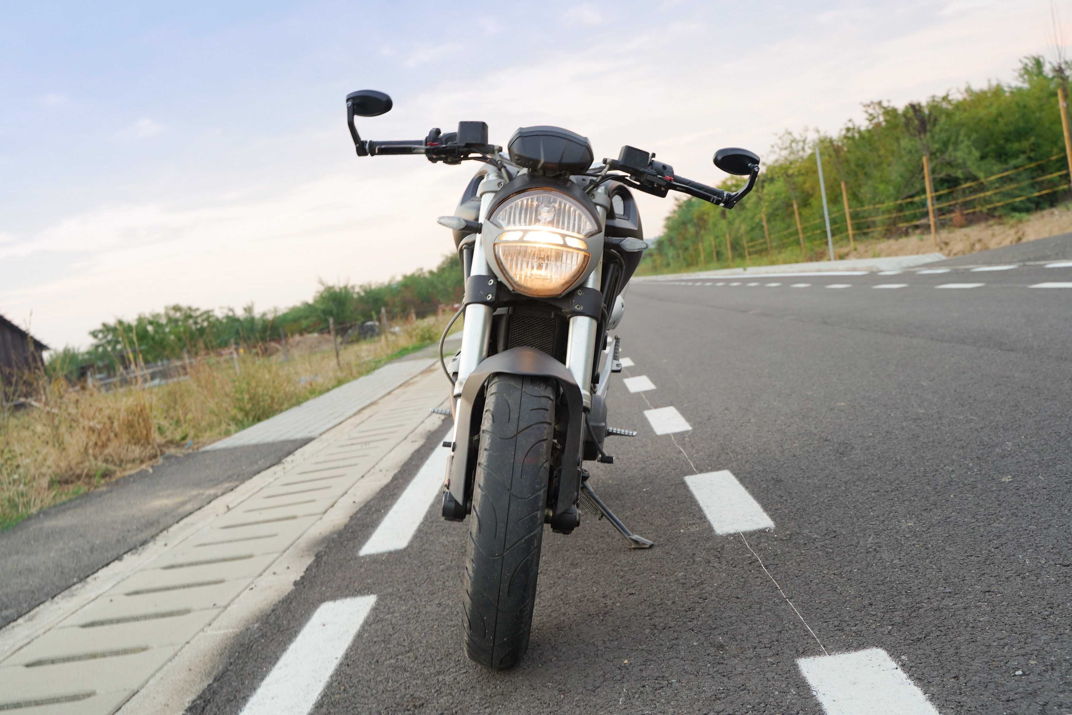 Ducati Monster 696 din 2008