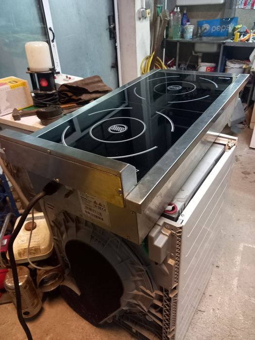 Индукционен професионален котлон