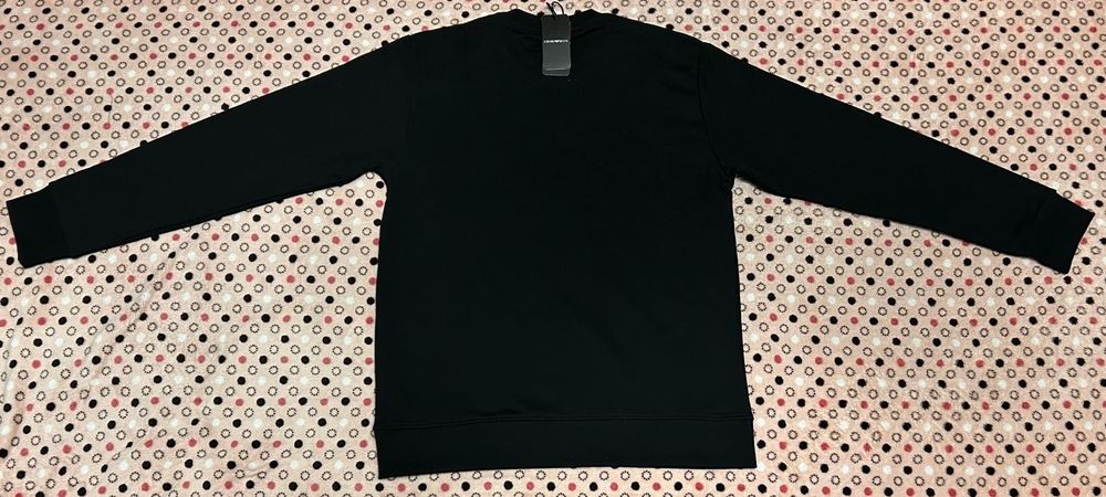 Vând bluza noua de bărbați Emporio Armani