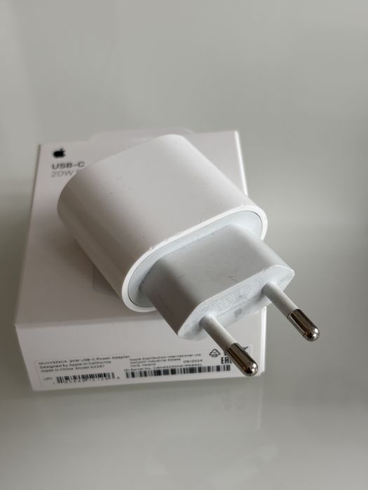 Iphone 13 128GB включено оригинално зарядно