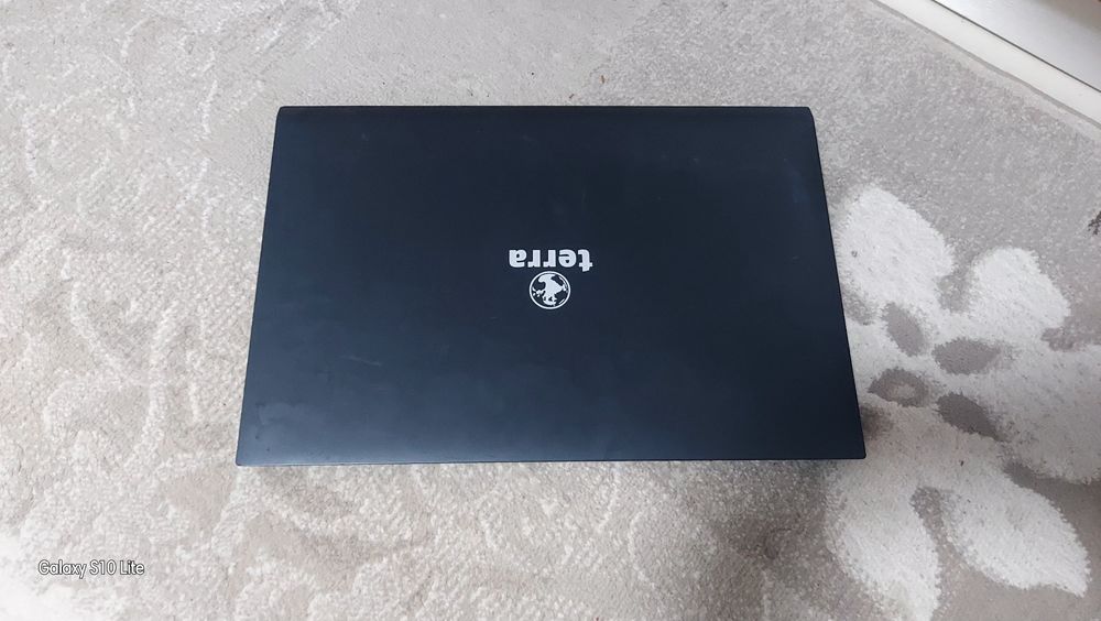 Dezmembrez laptop terra mobile 1715,i3gen7