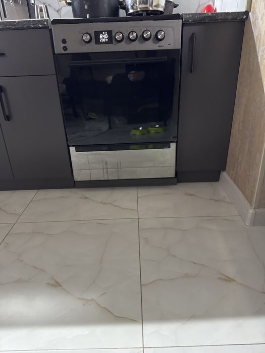 Газ плита в хорошом состояние