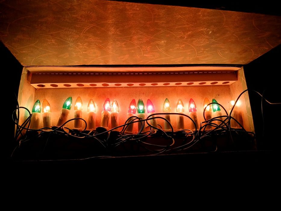 Instalatie vintage pom Craciun cu 16 lumanari, perfect functionala