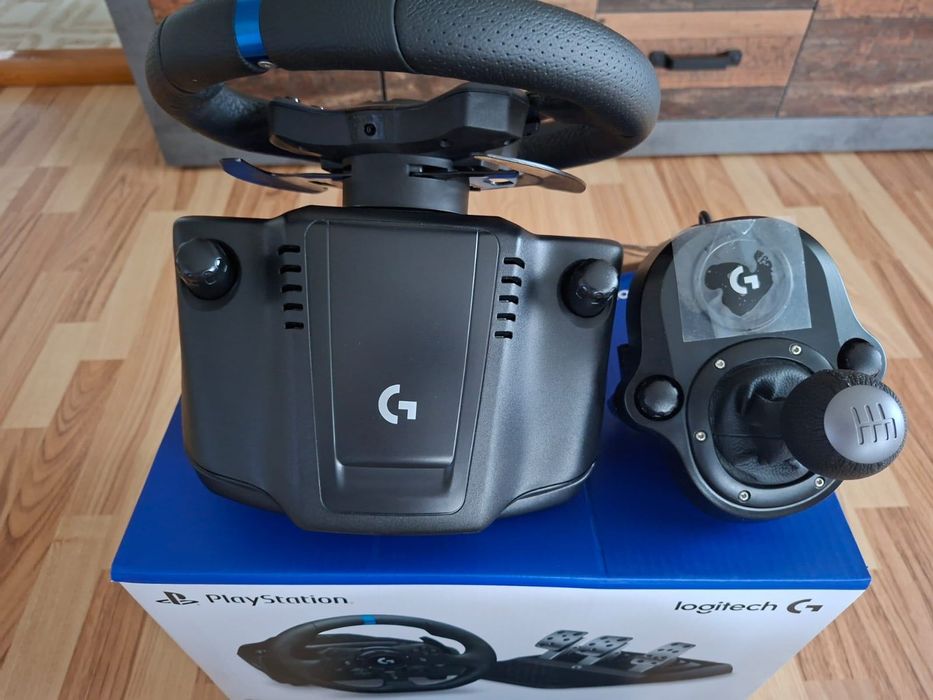 Volan Logitech G923 + Schimbator viteze
