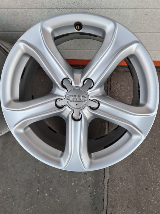 Оригинални джанти за АУДИ AUDI SEAT SKODA VW R17 5x112 ET45 7.5J