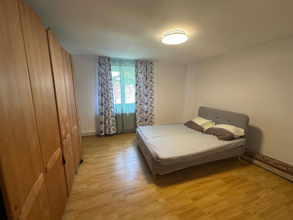 Vând casă locuibila renovată în totalitate