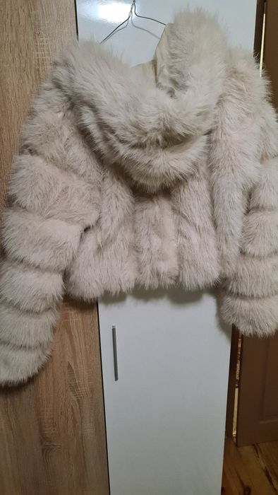 Дамско пухено зимно яке