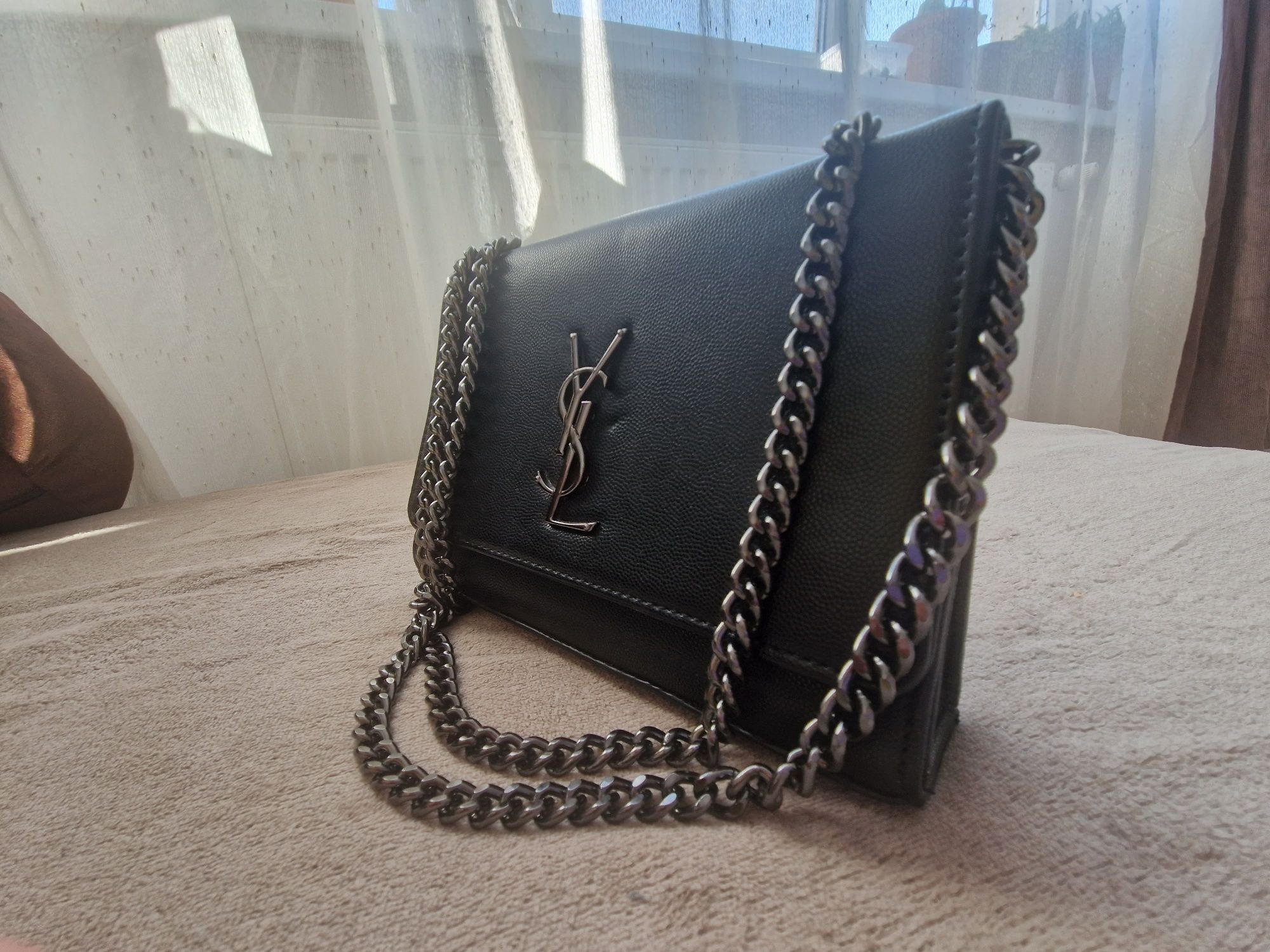 Geanta Yves Saint Laurent turcia