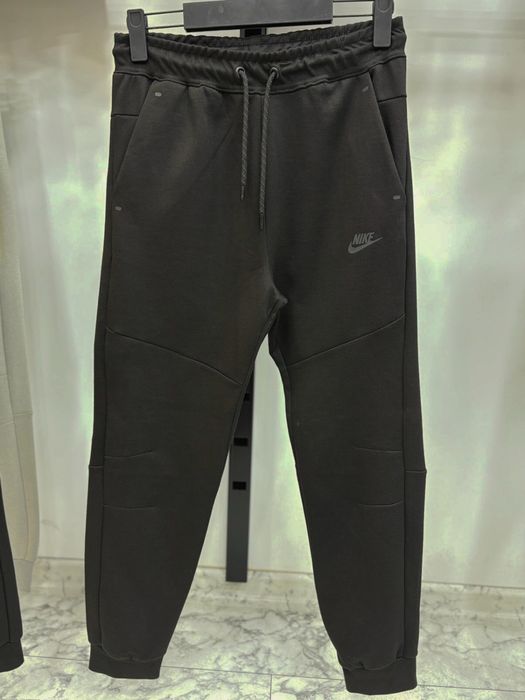 Trening Nike tech Fleece Black