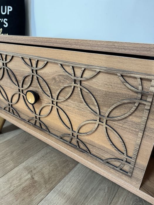 Comoda TV in stare perfecta