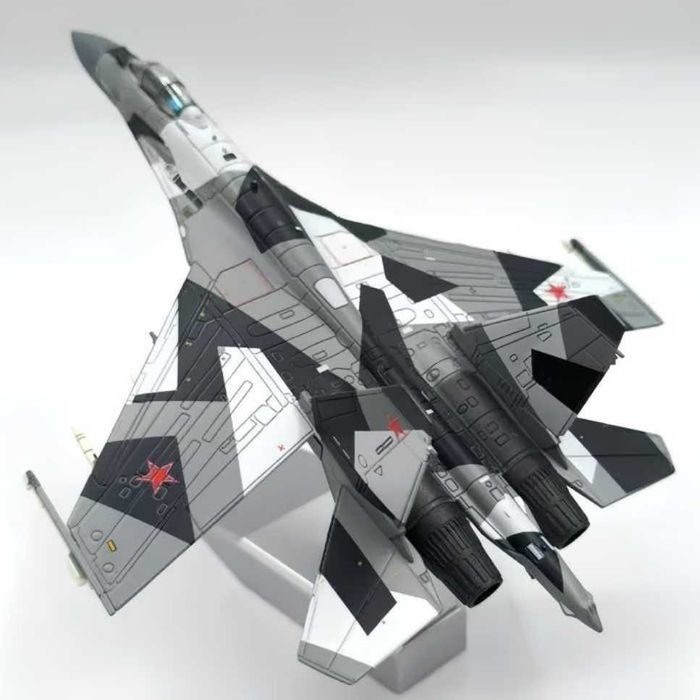 Macheta avion metalica Su-35 Super Flanker 1:100 23cm