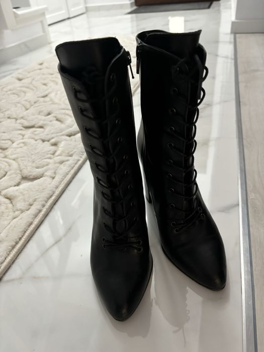 Cizme din piele cu toc de 10 cm