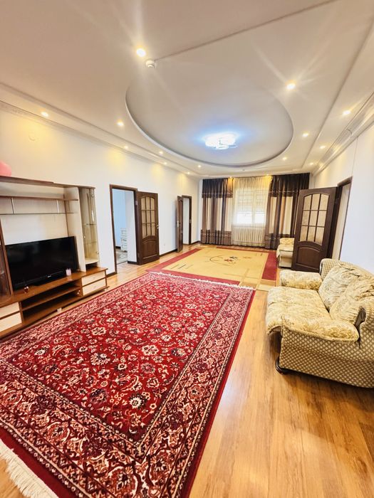 Сдаётся большой и уютный коттедж — 400 м²посуточно