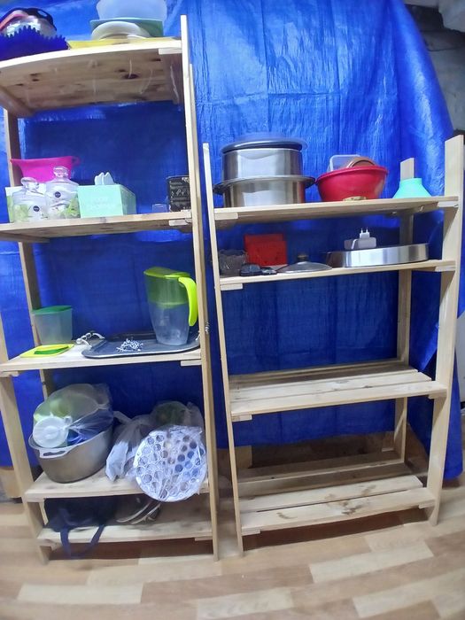 Полки икеа в хорошем состоянии