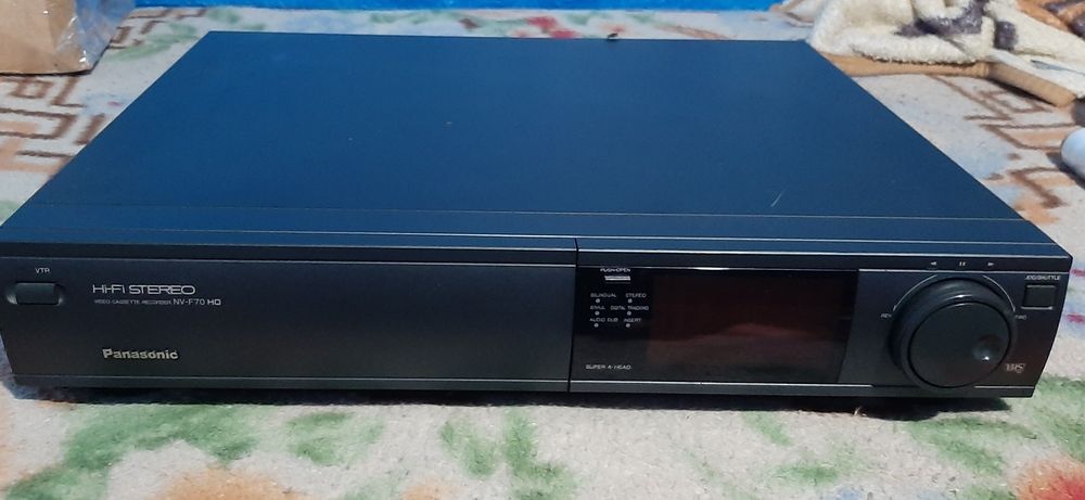 Vand videorecorde panasonic NV-Fs70 stereo Hi-Fi în stare bună