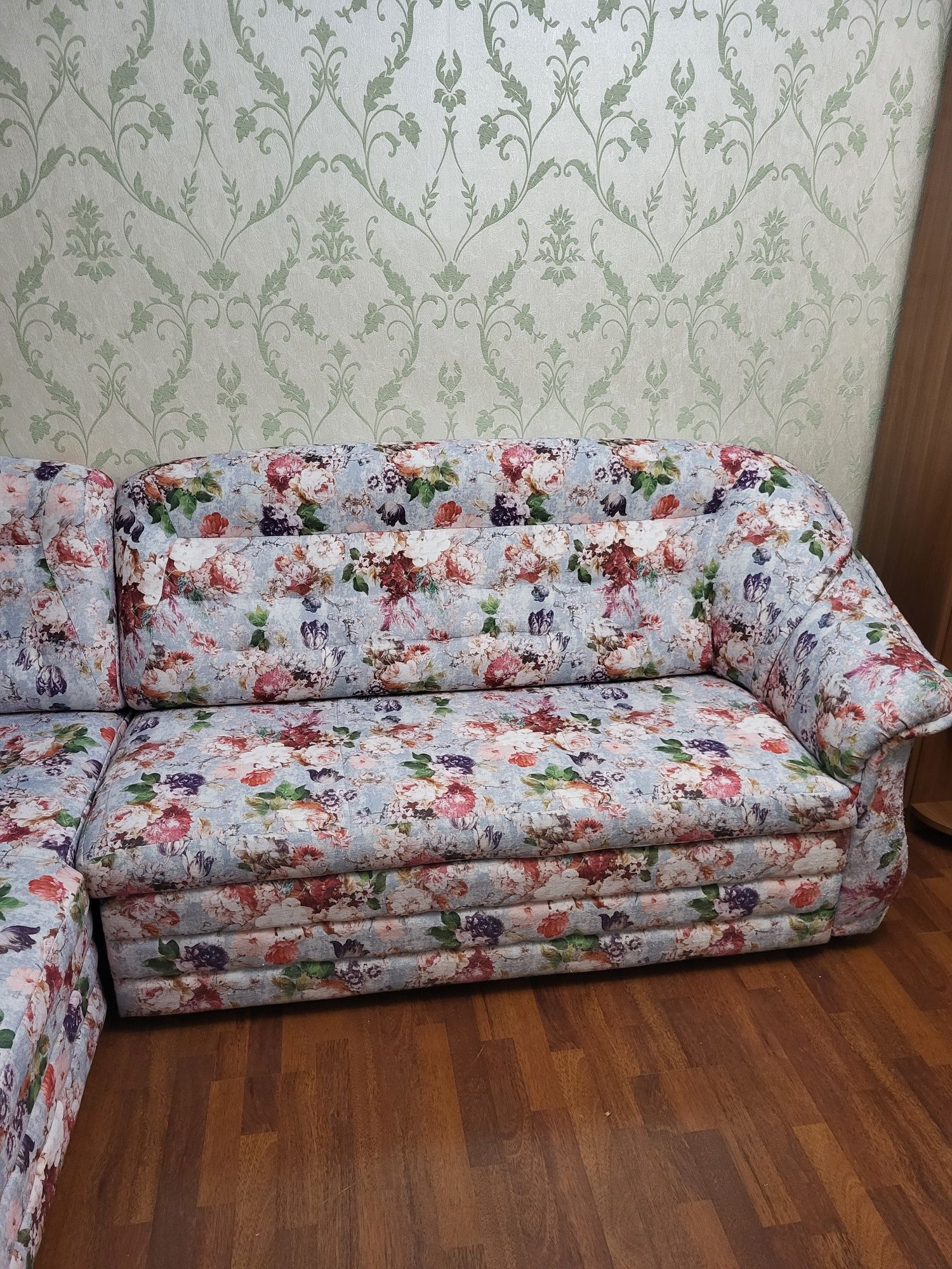 Мягкий уголок угловой диван с креслом