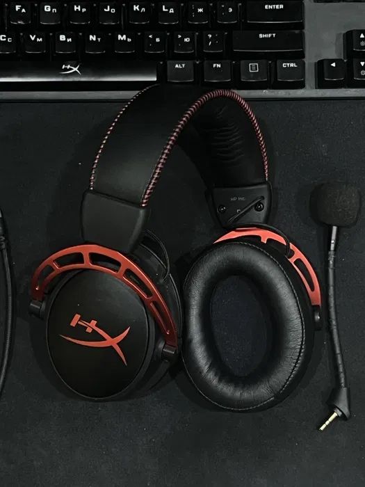 Продам HyperX Cloud II с проводом